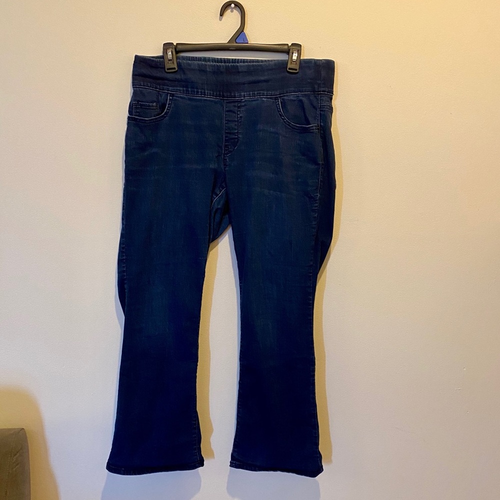Old Navy Flare Leg Jeans w/ Elastic Waist | Size 12